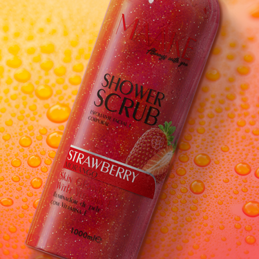Strawberry Glowing Shower Gel Scrub